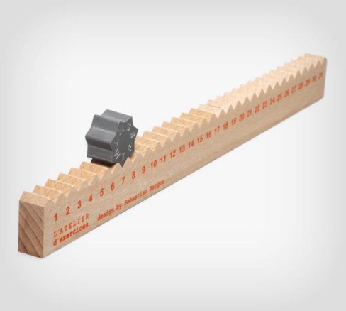 How adorable is this daily calendar?! http://bit.ly/18VXhjd