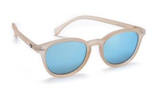 Sweet take on the mirrored trend. http://bit.ly/1E6JtkA